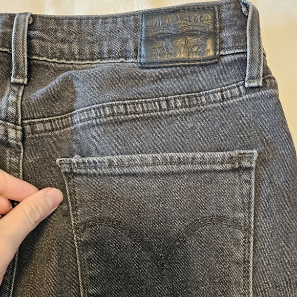 Levi’s 721 high rise skinny jeans sz 28 Faded black/gray wash distressed knees - Picture 3 of 5